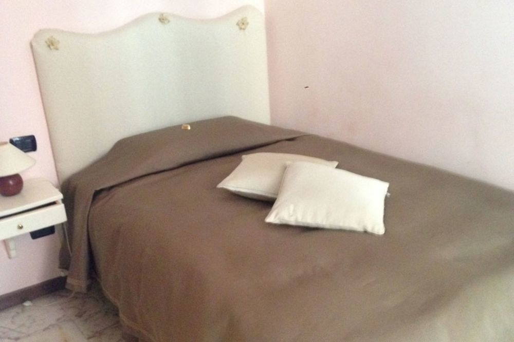 ナポリ La Dimora Dei Baroni Bed & Breakfast エクステリア 写真